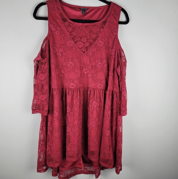 Torrid Stretch Lace Cold Shoulder Top - Picture 8 of 12